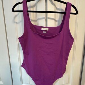 Babaton Contour Squareneck Bodysuit